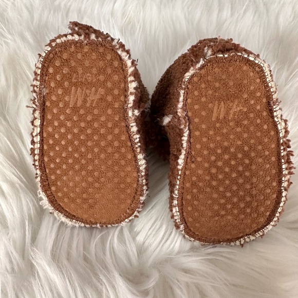 H&M Baby Sherpa bear booties - Picture 4 of 4